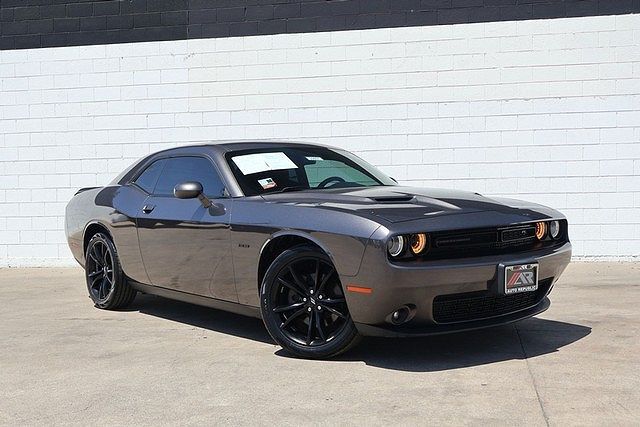 2017 DODGE Challenger