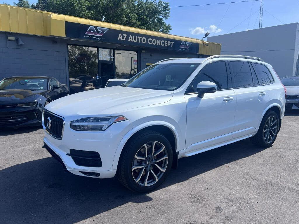 2017 VOLVO XC90