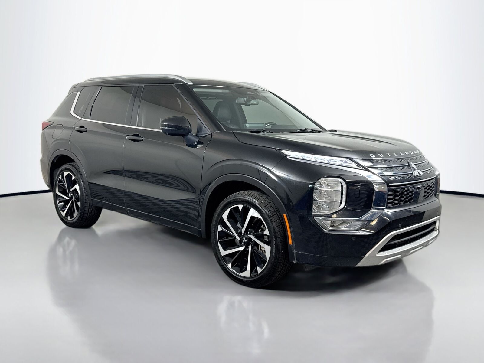 2024 MITSUBISHI Outlander