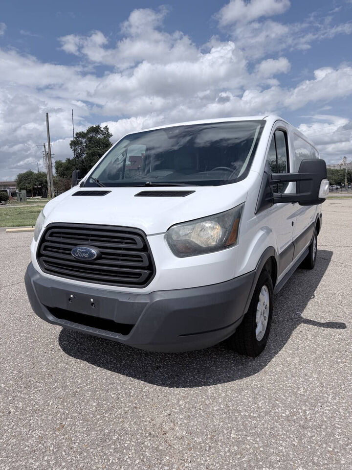 2015 FORD Transit
