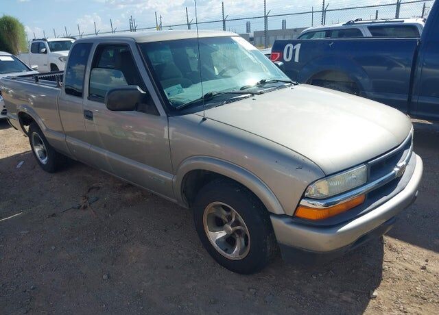 2002 CHEVROLET S-10 Pickup