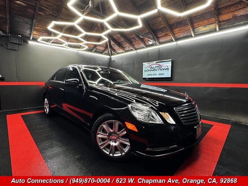 2013 MERCEDES-BENZ E-Class