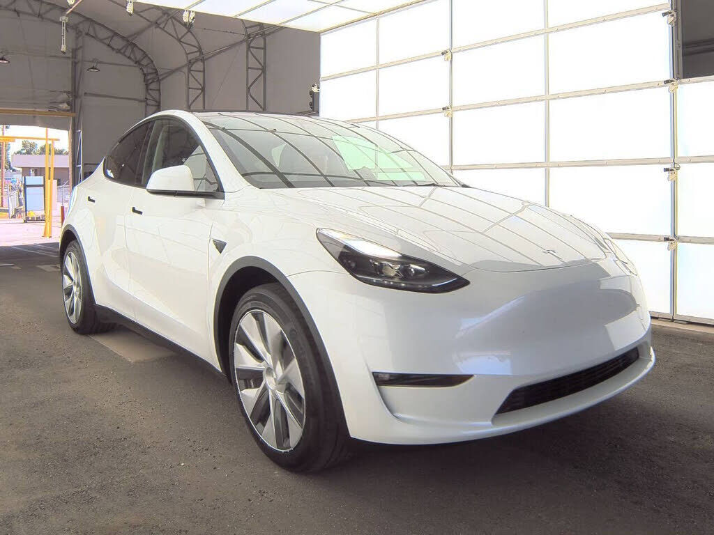 2022 TESLA Model Y