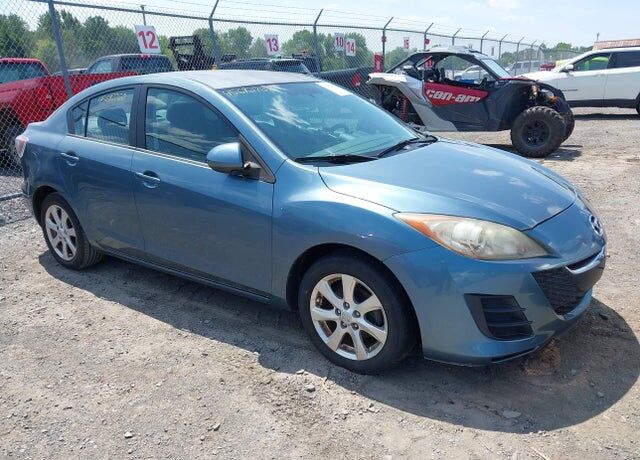 2010 MAZDA Mazda3