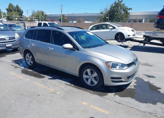 2015 VOLKSWAGEN Golf SportWagen