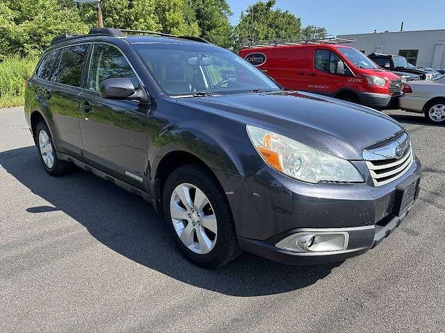 2011 SUBARU Outback