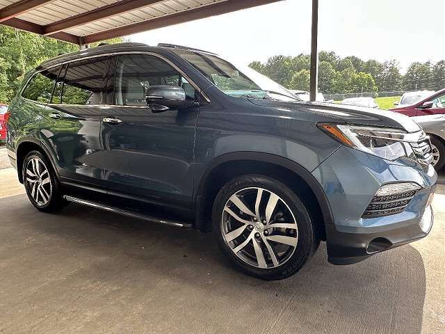 2017 HONDA Pilot