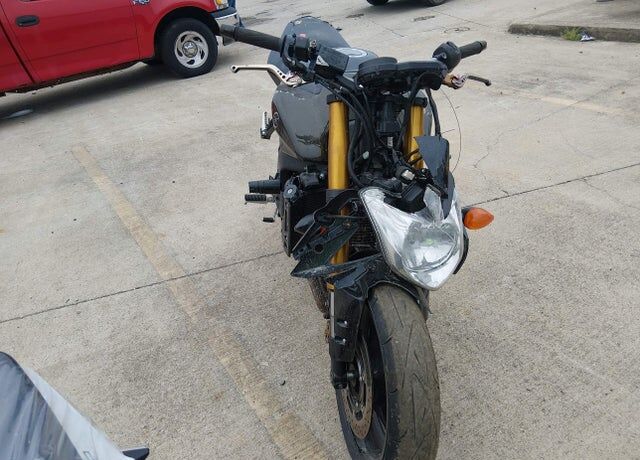 2011 YAMAHA FZ8-N