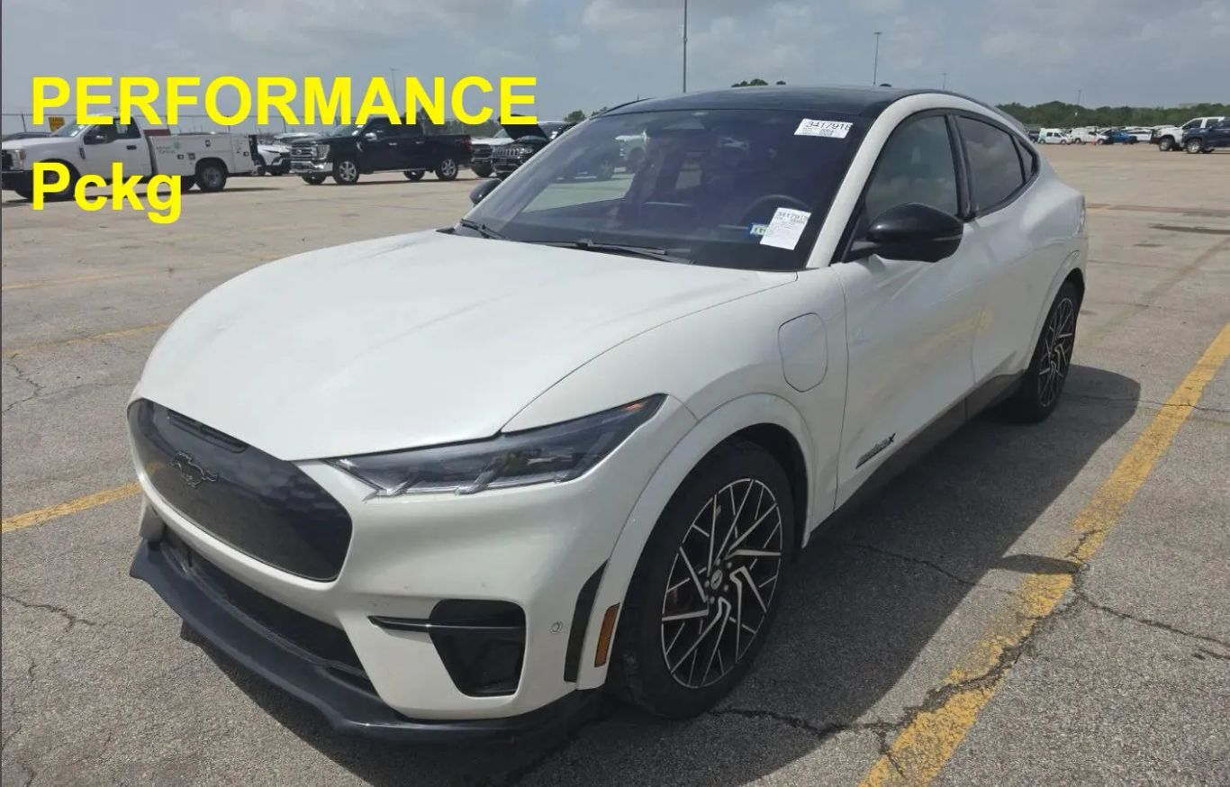 2022 FORD Mach-E
