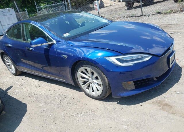 2017 TESLA Model S