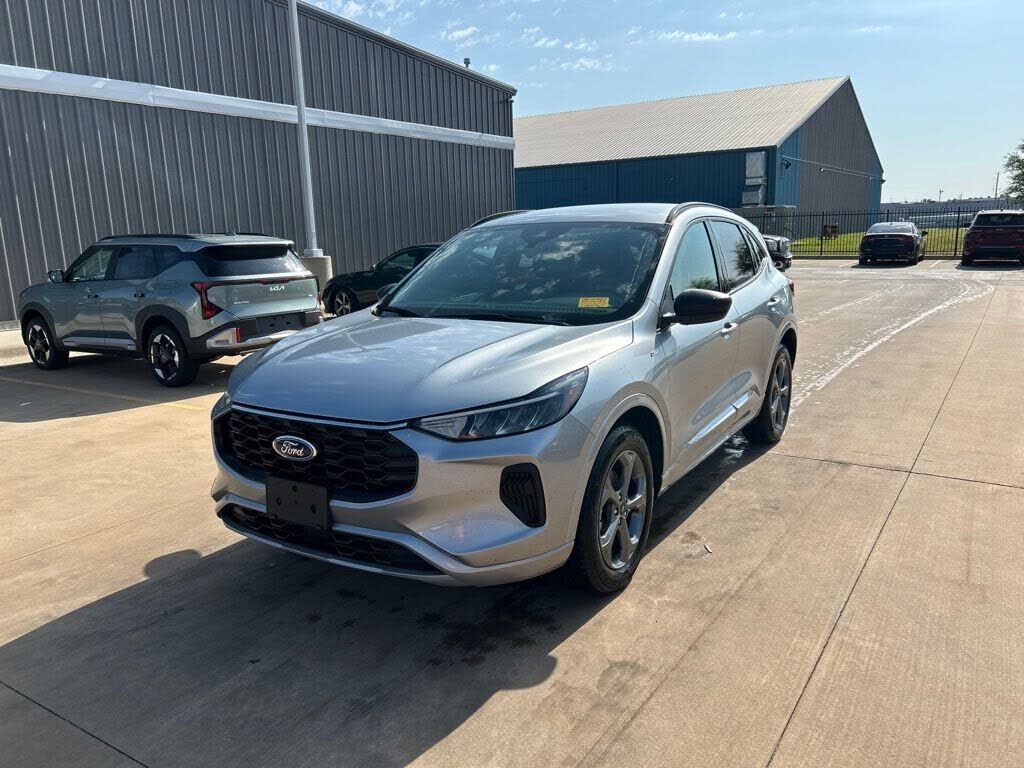 2024 FORD Escape