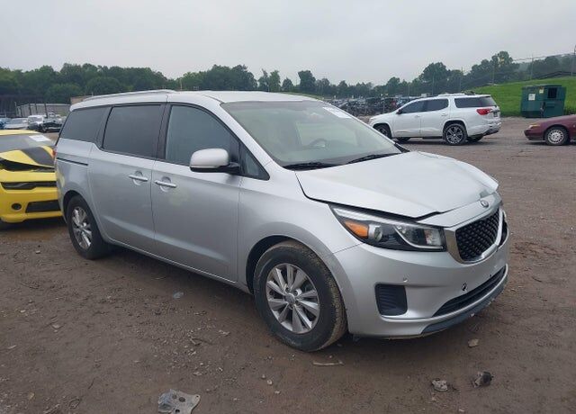 2017 KIA Sedona