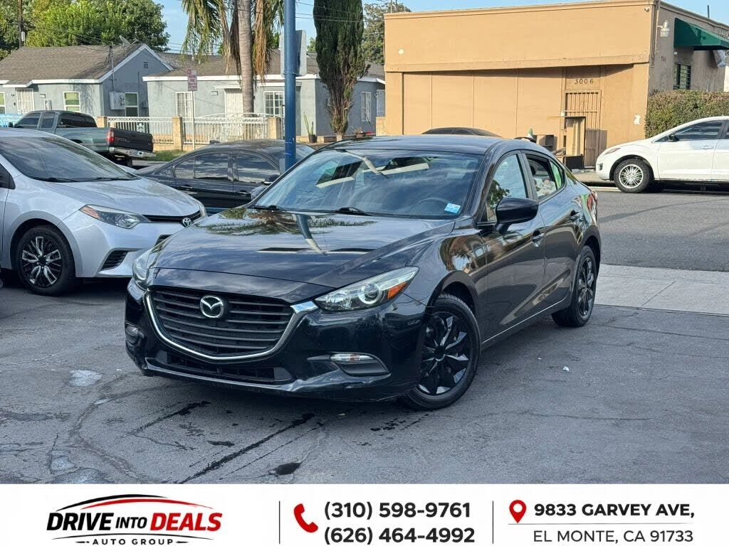 2017 MAZDA Mazda3