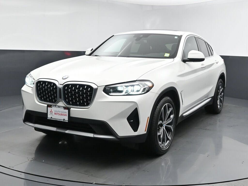 2022 BMW X4