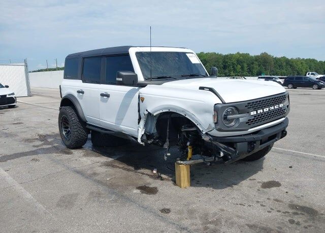 2024 FORD Bronco