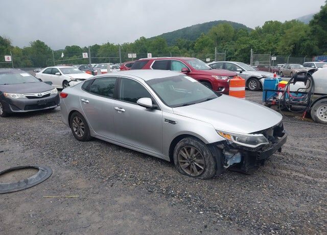 2016 KIA Optima