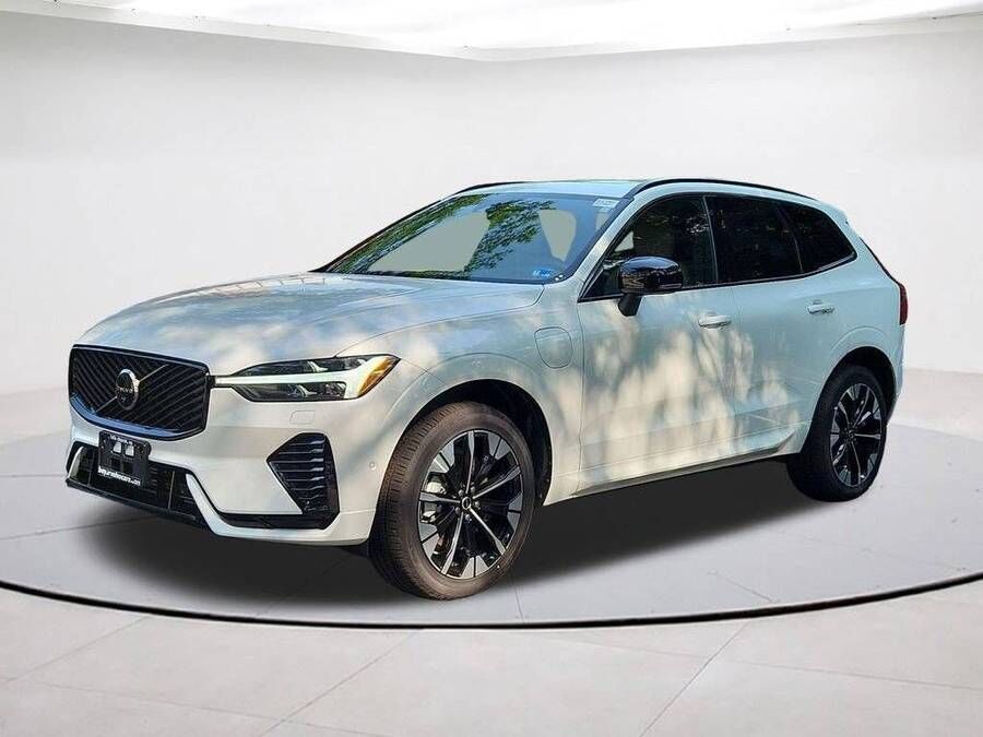 2026 VOLVO XC60