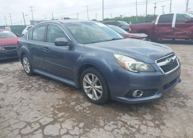 2013 SUBARU Legacy