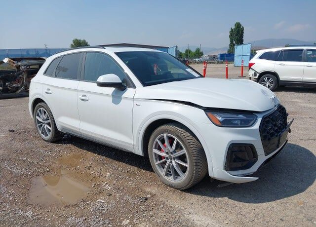 2024 AUDI Q5 e
