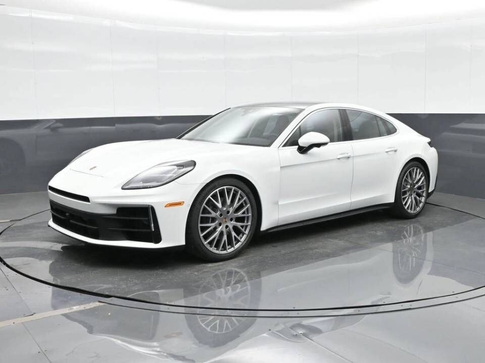2026 PORSCHE Panamera
