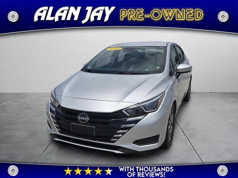 2023 NISSAN Versa