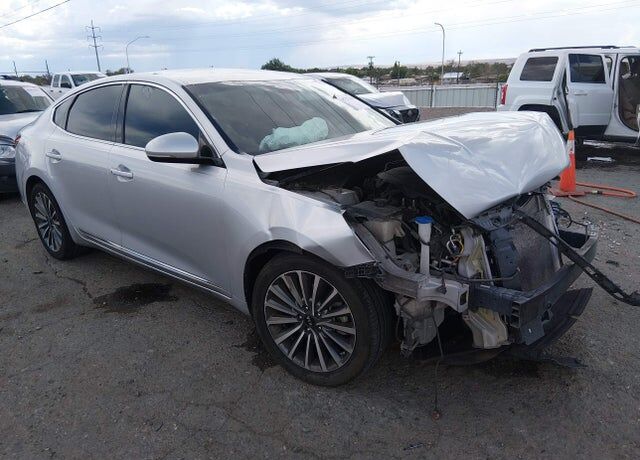 2018 KIA Cadenza