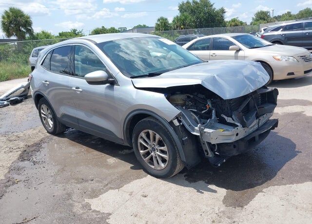 2021 FORD Escape