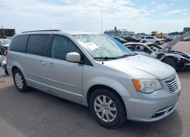 2012 CHRYSLER Town and Country
