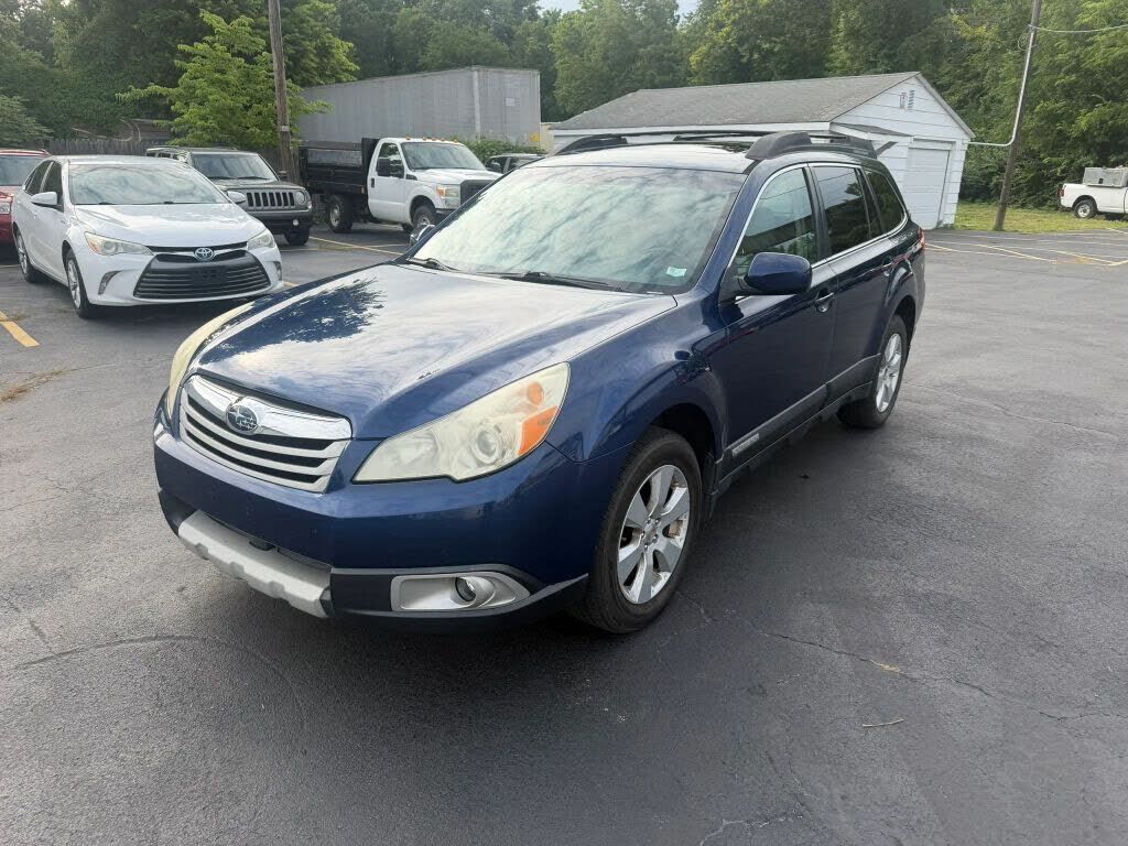 2011 SUBARU Outback