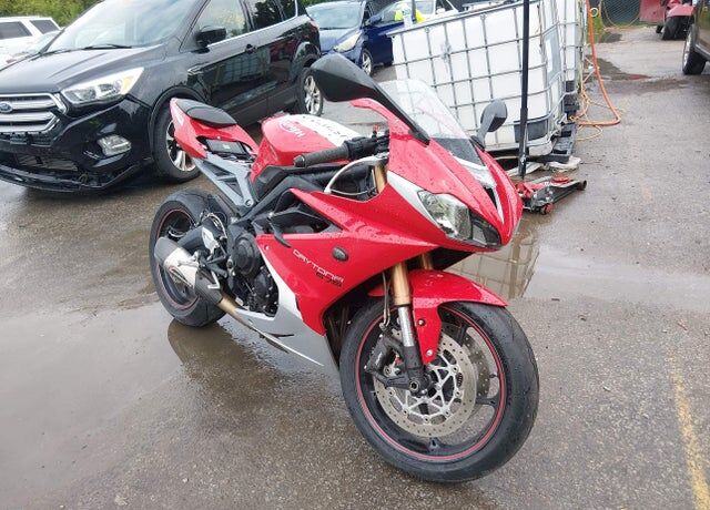 2016 TRIUMPH Daytona