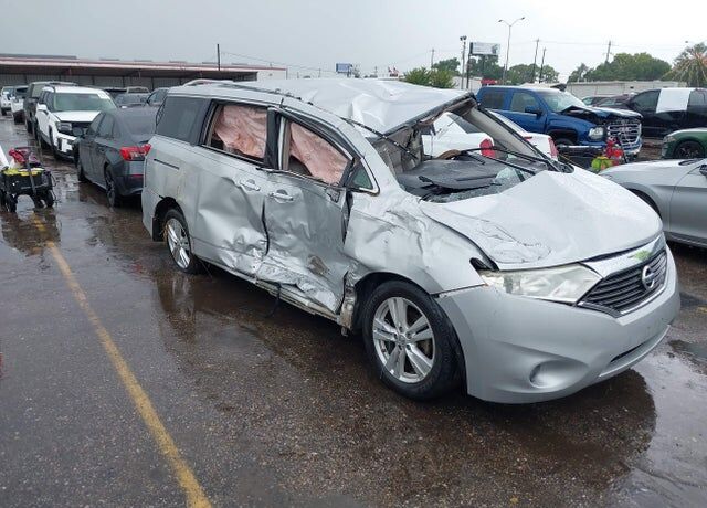 2014 NISSAN Quest