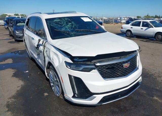 2022 CADILLAC XT6