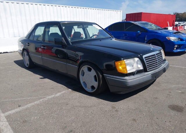 1994 MERCEDES-BENZ E-Class