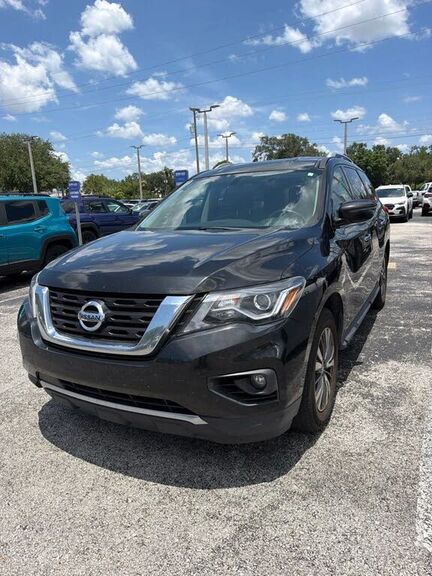 2017 NISSAN Pathfinder
