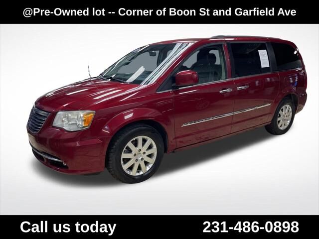 2014 CHRYSLER Town and Country