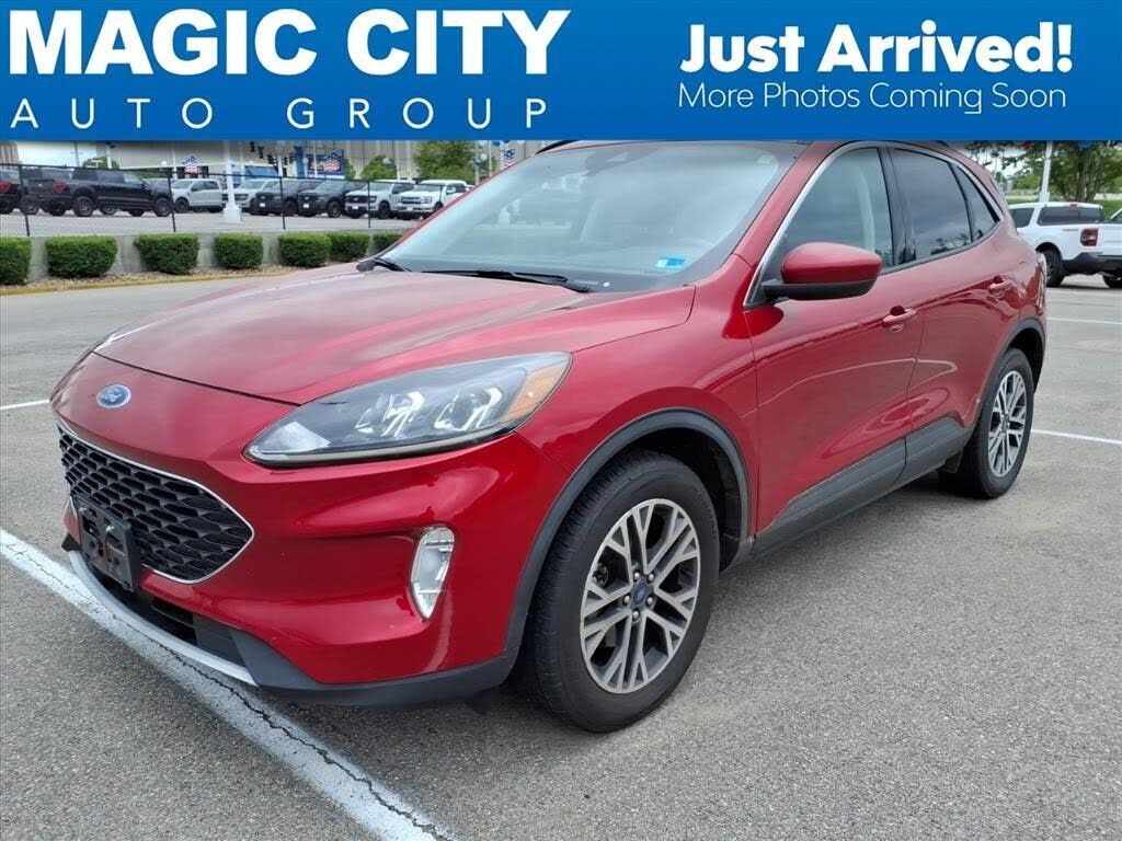 2021 FORD Escape