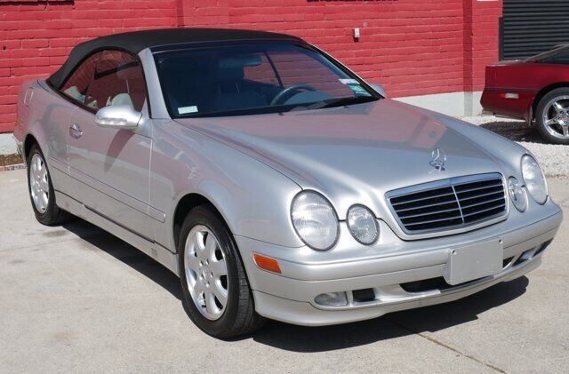 2000 MERCEDES-BENZ CLK-Class