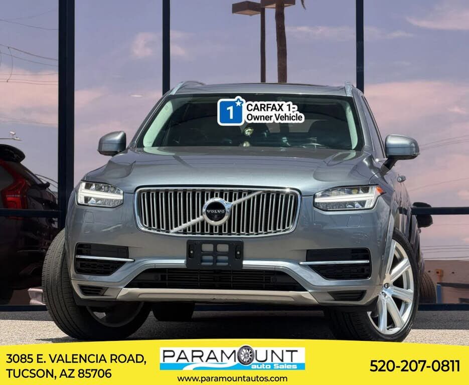 2017 VOLVO XC90