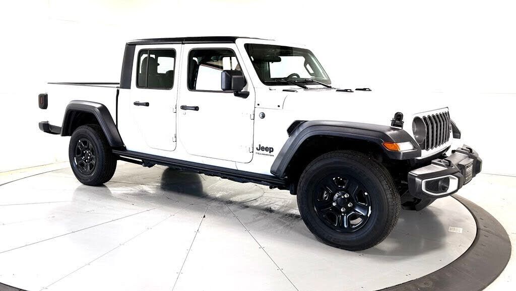 2025 JEEP Gladiator
