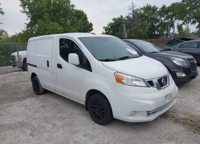 2014 NISSAN NV200