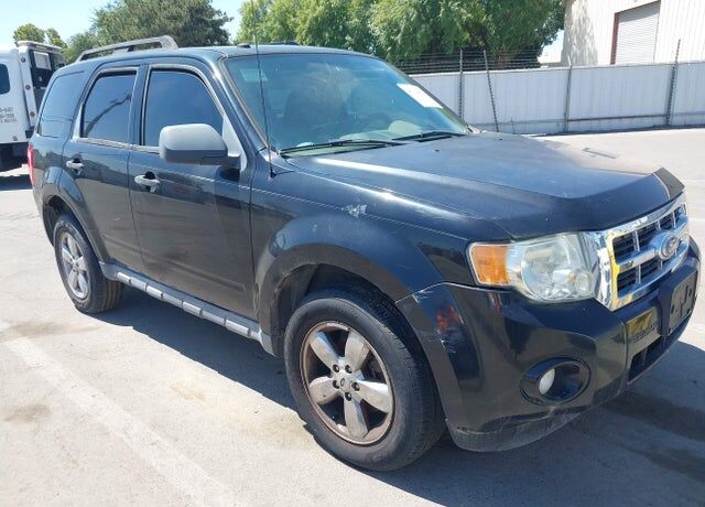 2010 FORD Escape
