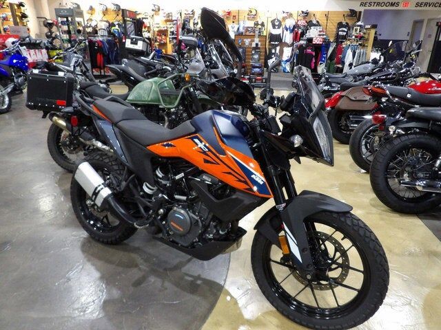 2022 KTM Adventure