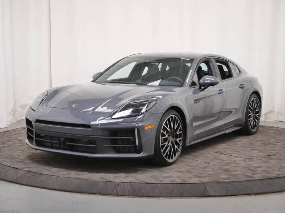 2026 PORSCHE Panamera