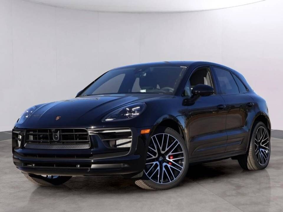2026 PORSCHE Macan