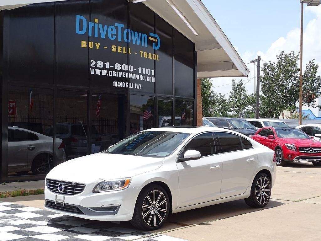 2018 VOLVO S60