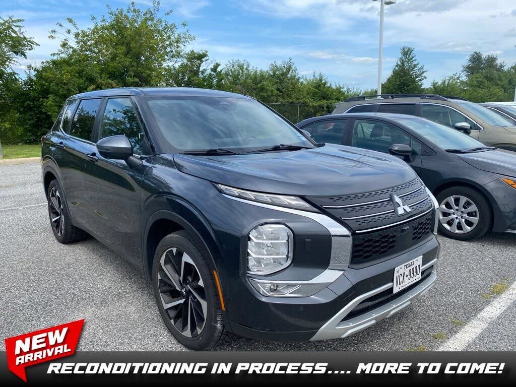 2024 MITSUBISHI Outlander