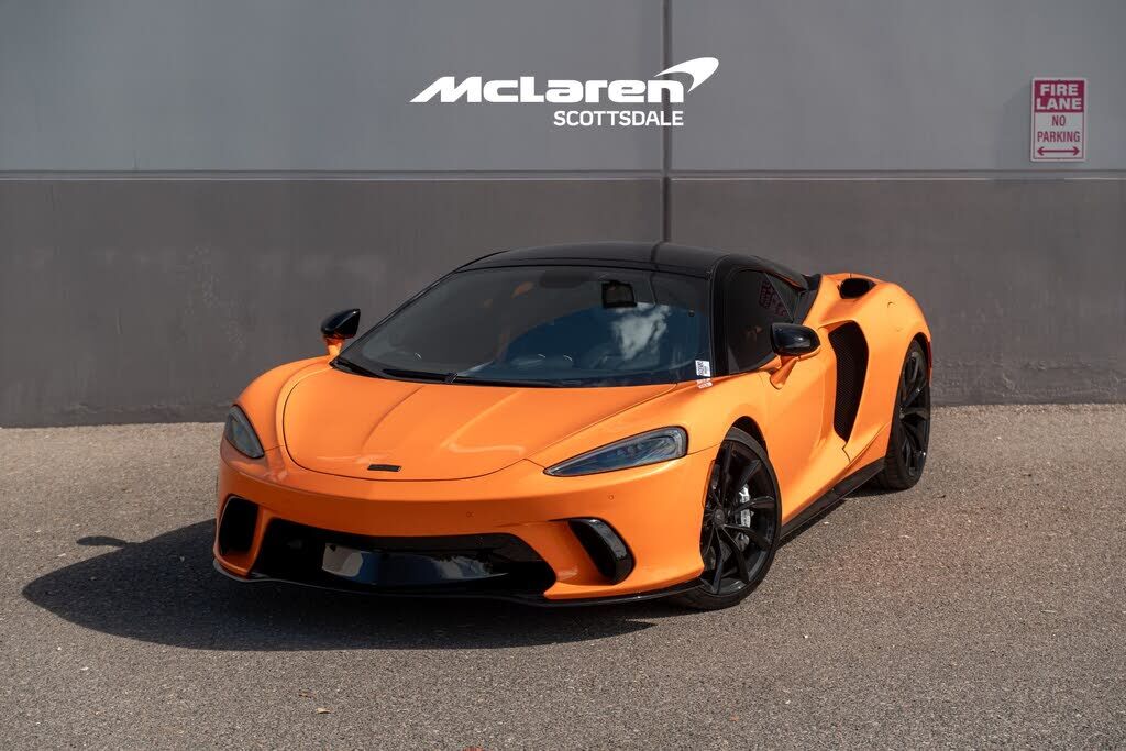 2025 MCLAREN GTS
