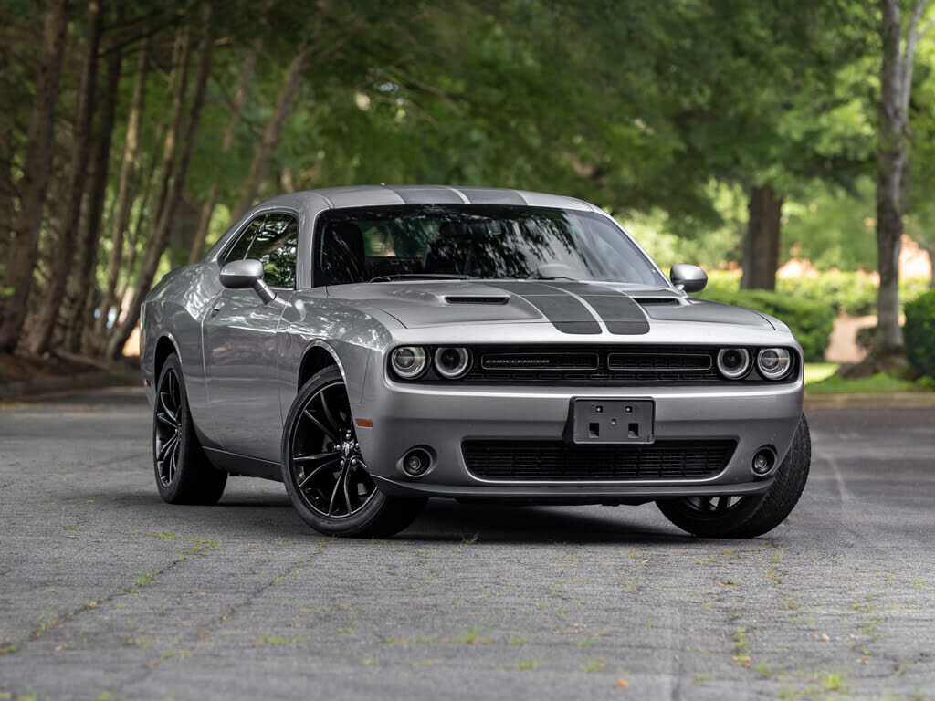 2017 DODGE Challenger