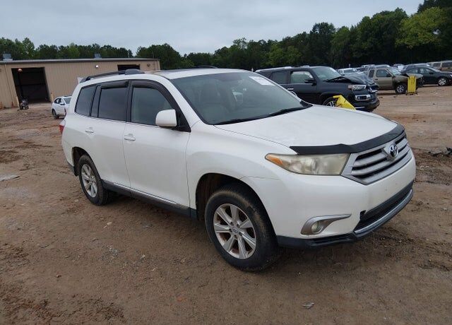 2011 TOYOTA Highlander