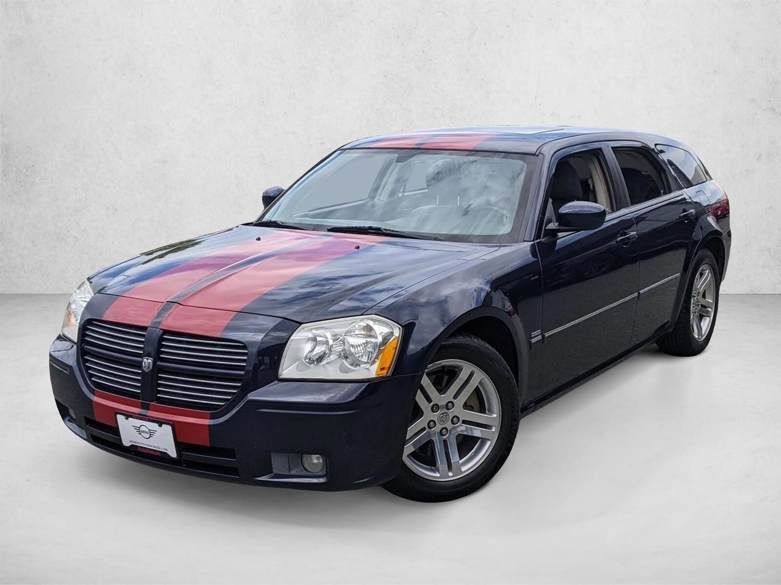 2005 DODGE Magnum